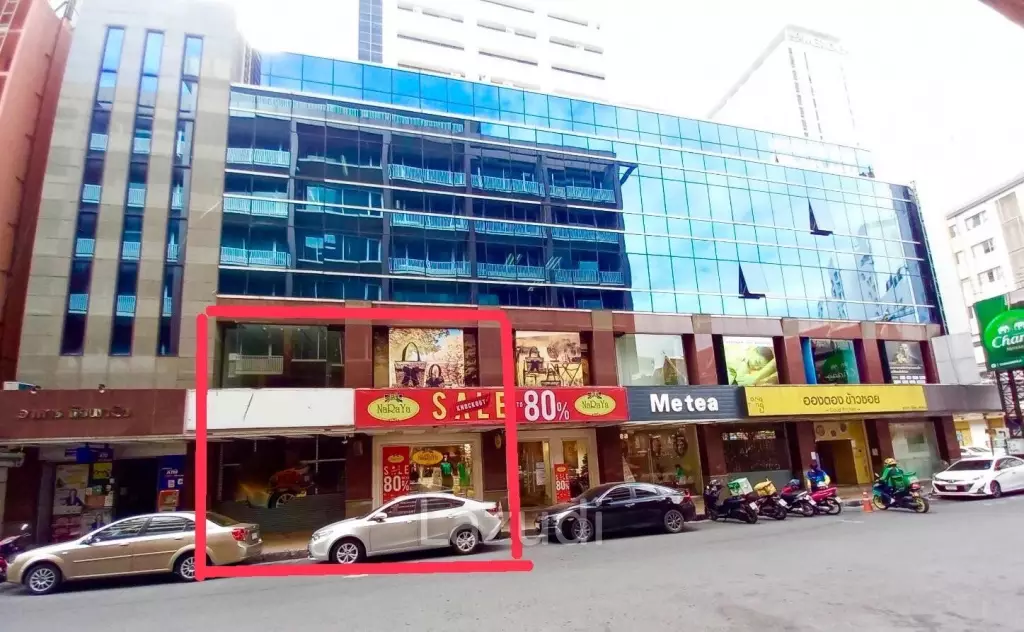 Prime Location for Cannabis Shop Near BTS Sala Daeng and MRT Silom Stations