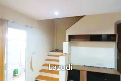 3 Bedroom 200 SQ.M Townhouse Metro Park Sathorn