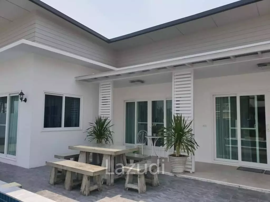 3 Bed 2 Bath Villa For Rent