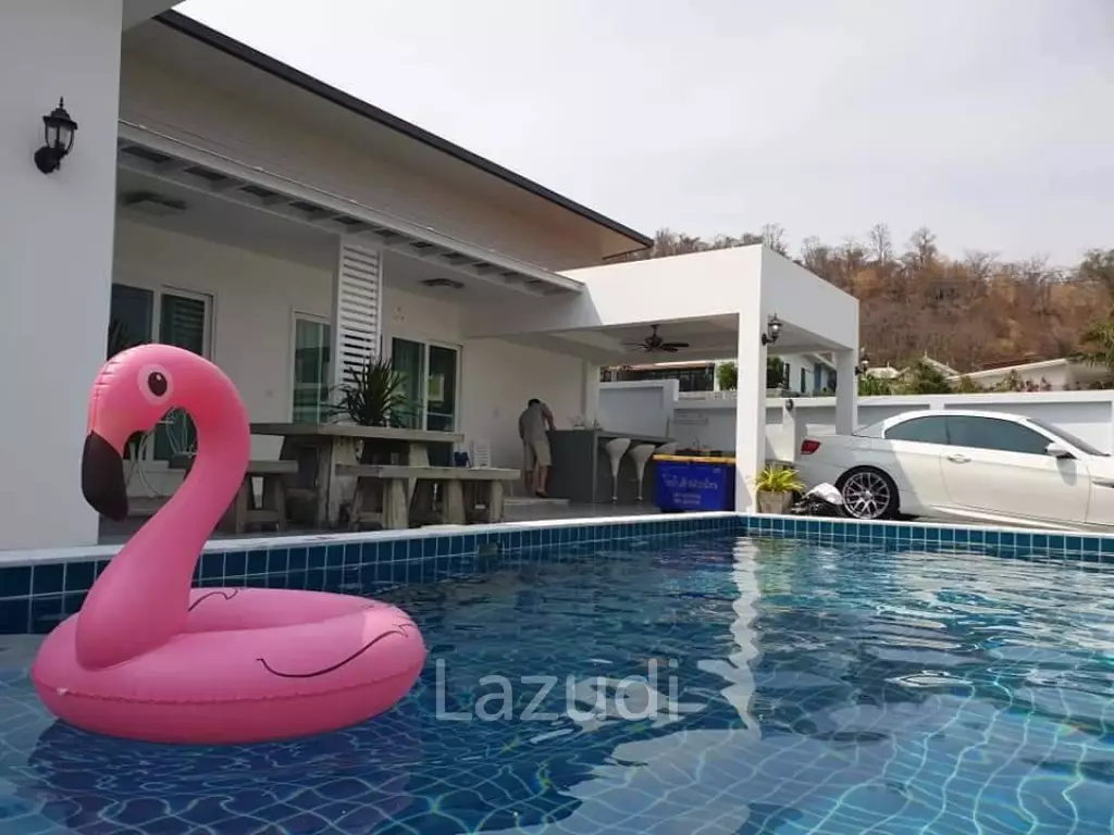 3 Bed 2 Bath Villa For Rent