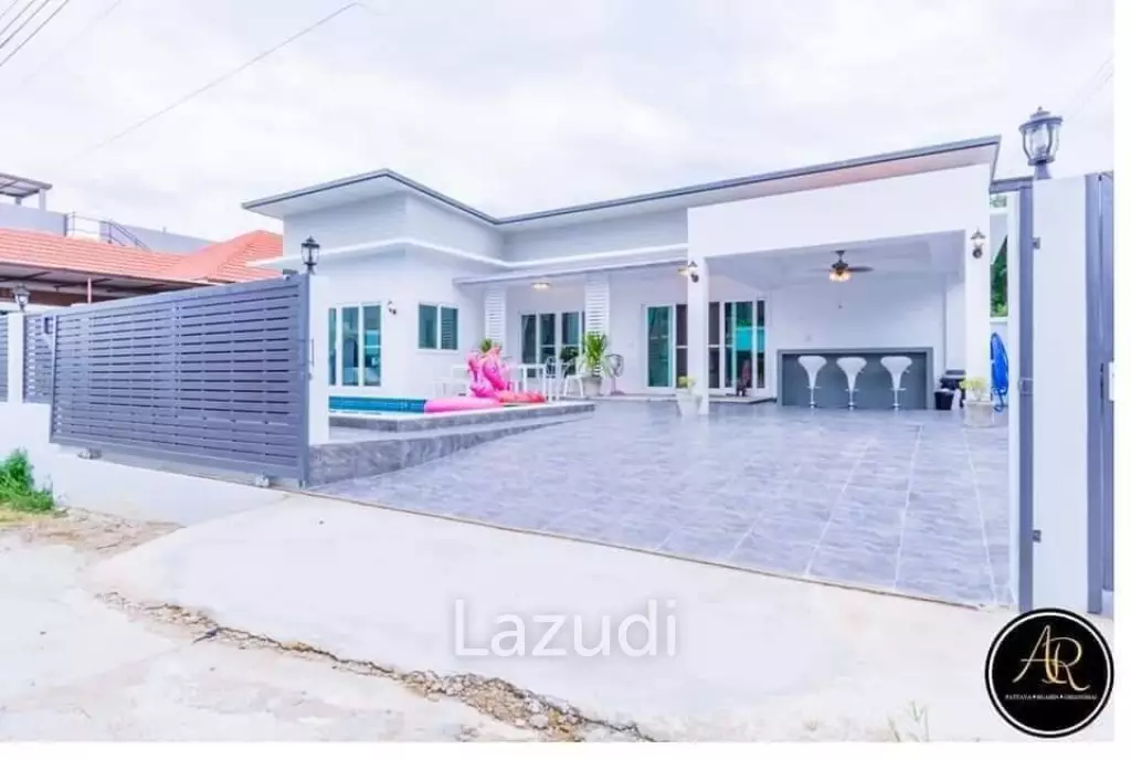 3 Bed 2 Bath Villa For Rent