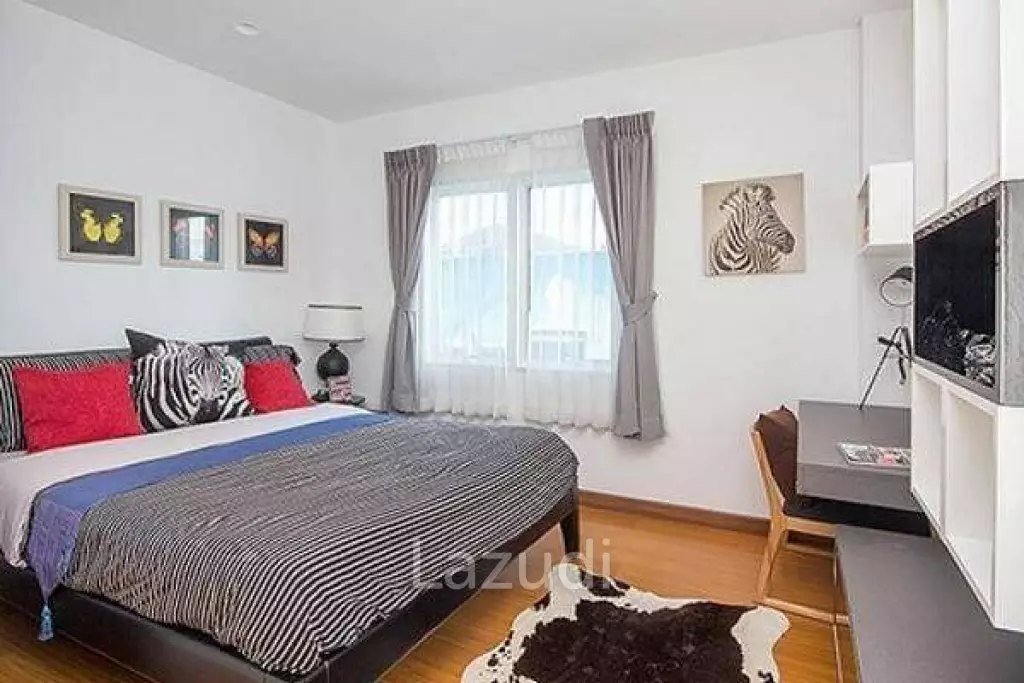 H Two Villa