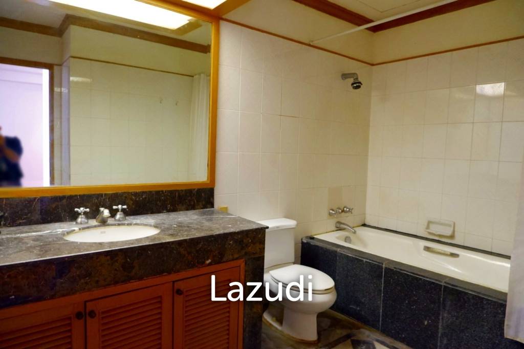83.95 SQ.M 1 Bed 1 Bath Baan Chao Praya