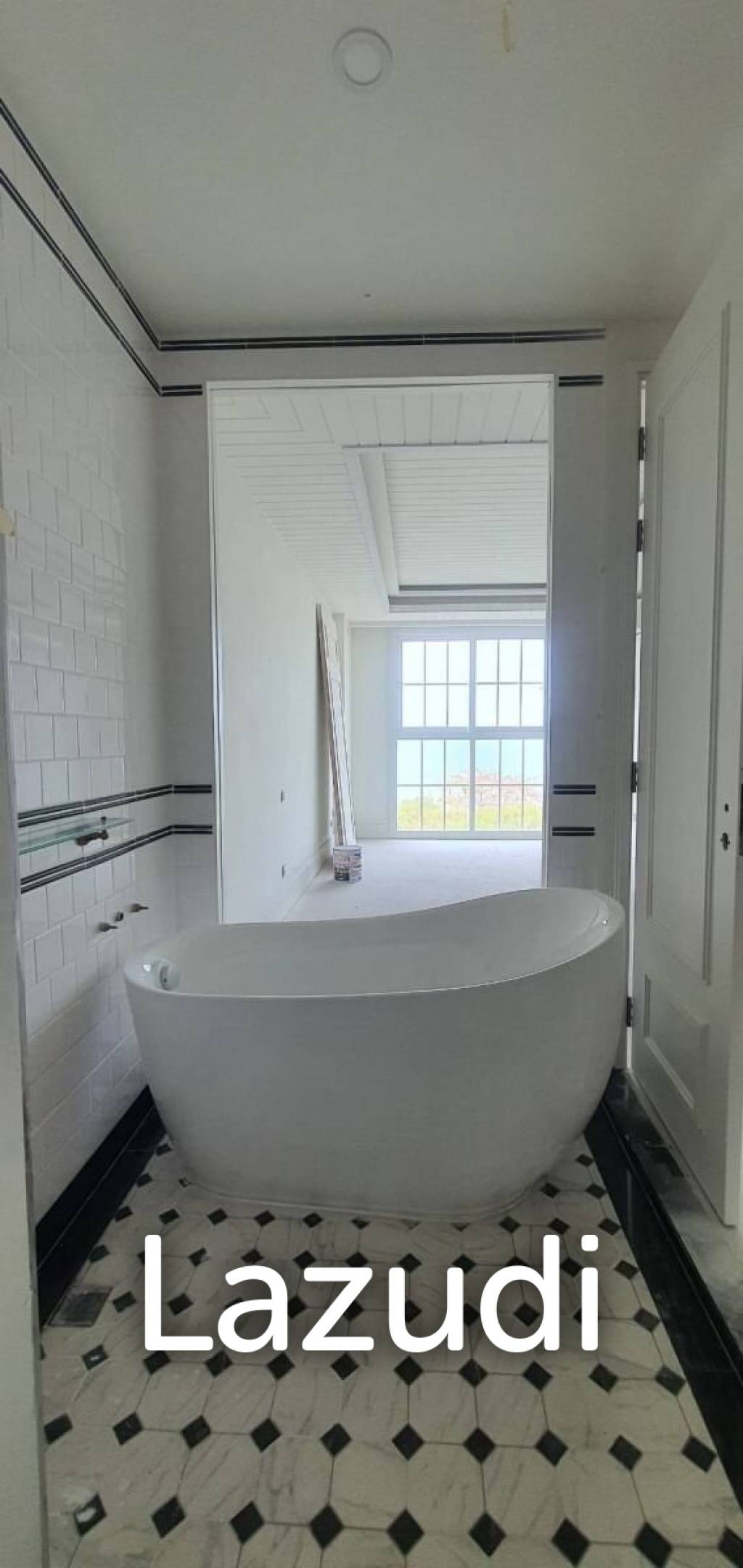 1 Bedroom 1 Bathroom 36 Sqm. Grand Florida.