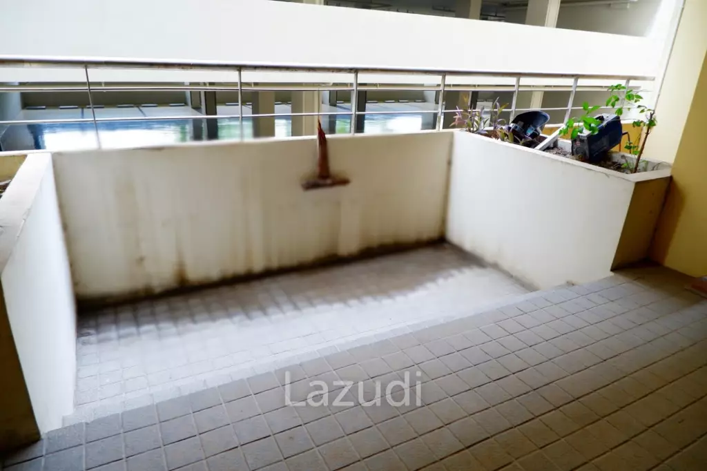 1 Bed 1 Bath 93.28 SQ.M Baan Chao Praya