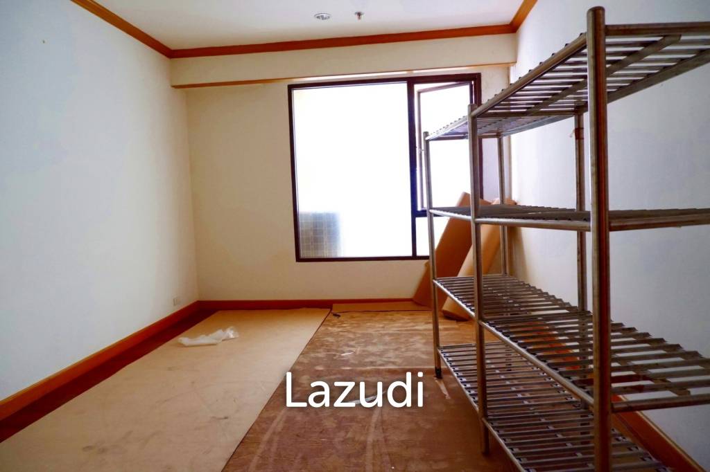 1 Bed 1 Bath 93.28 SQ.M Baan Chao Praya
