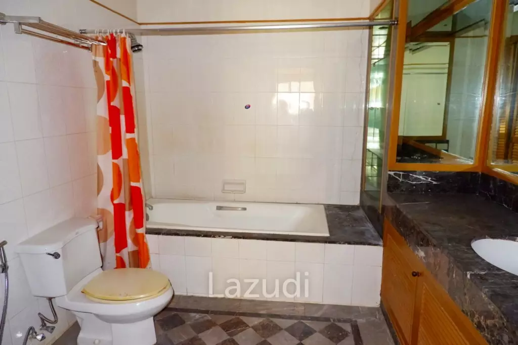 1 Bed 1 Bath 93.28 SQ.M Baan Chao Praya