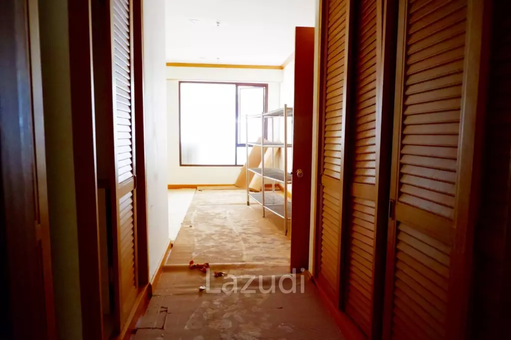 1 Bed 1 Bath 93.28 SQ.M Baan Chao Praya
