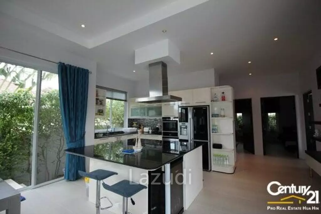RED MOUNTAIN LUXURY : 4 Bed Luxury Pool Villa