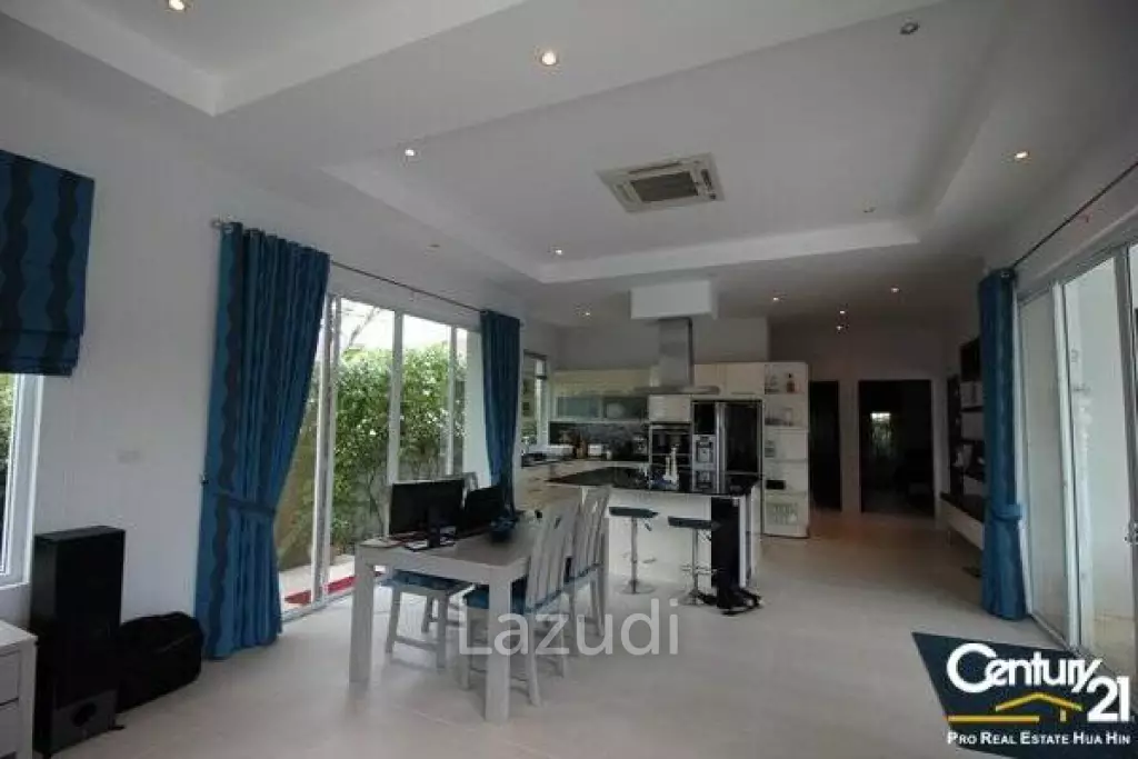 RED MOUNTAIN LUXURY : 4 Bed Luxury Pool Villa