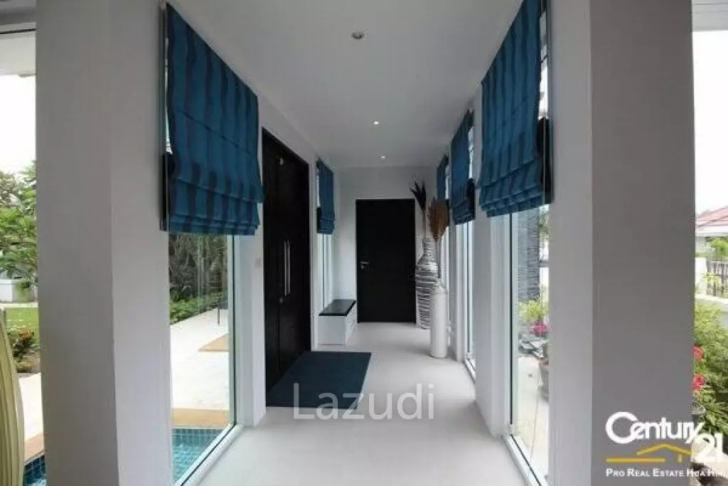 RED MOUNTAIN LUXURY : 4 Bed Luxury Pool Villa