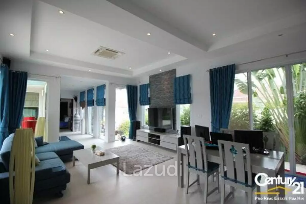 RED MOUNTAIN LUXURY : 4 Bed Luxury Pool Villa