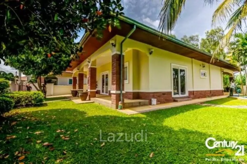 ORCHID PALM HOMES 2 : 3 Bed Pool Villa Near Town Centre