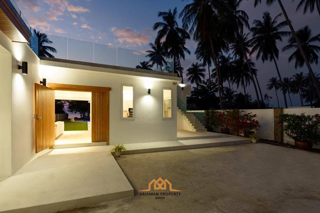 Sunset View Beachfront Villa in Lipa Noi