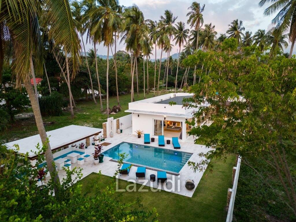 Sunset View Beachfront Villa in Lipa Noi