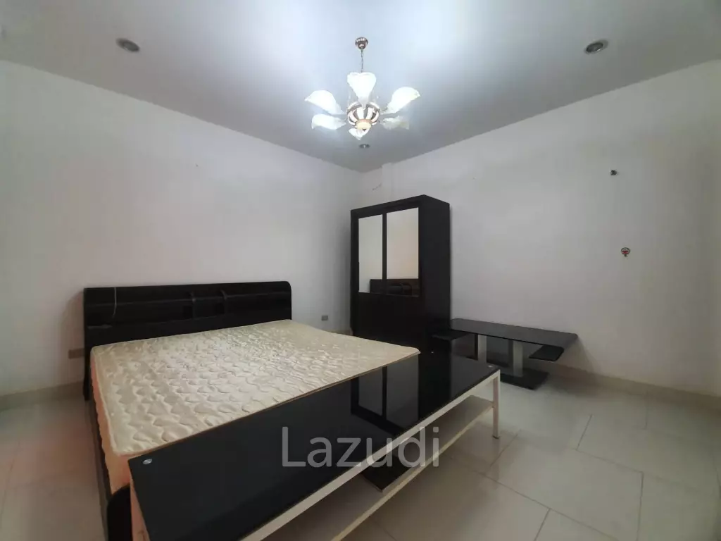 2 Bedrooms 2 Bathrooms 220 Sqm. Soi Siam Country.