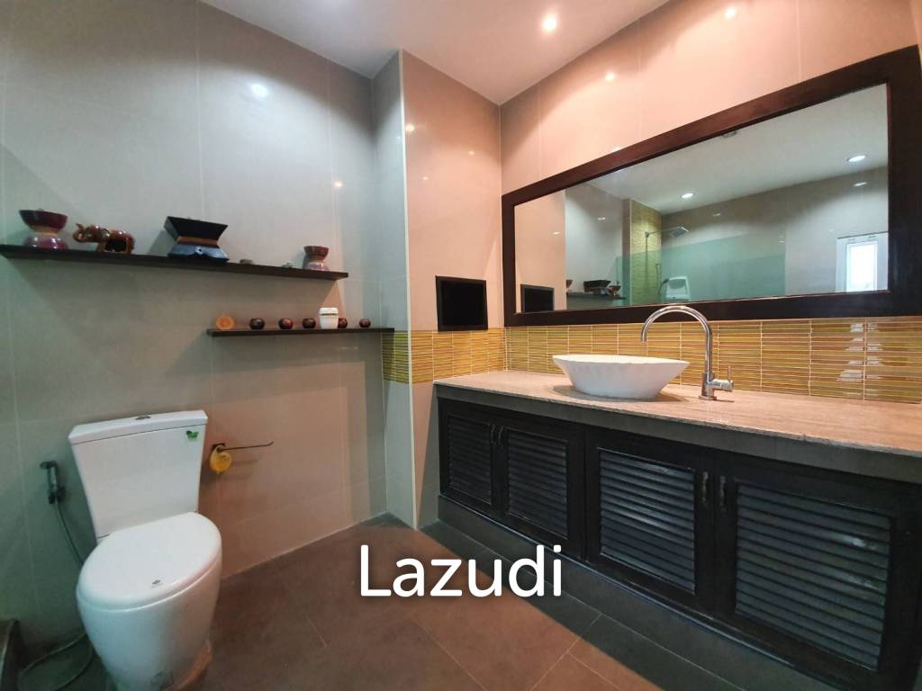 2 Bedrooms 2 Bathrooms 220 Sqm. Soi Siam Country.