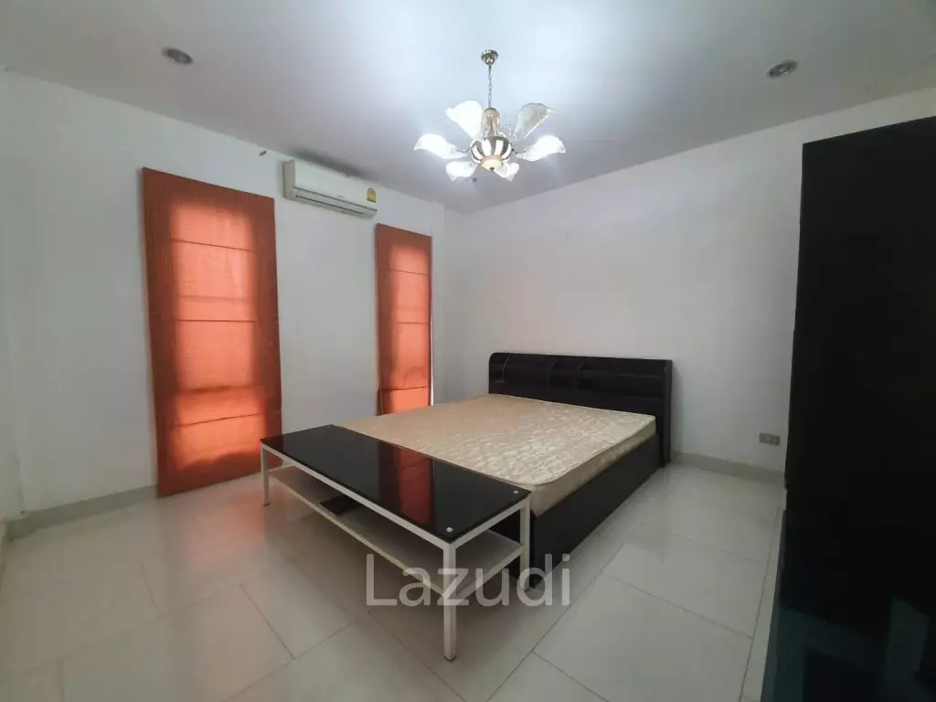 2 Bedrooms 2 Bathrooms 220 Sqm. Soi Siam Country.