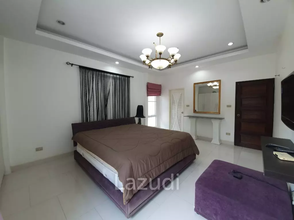 2 Bedrooms 2 Bathrooms 220 Sqm. Soi Siam Country.