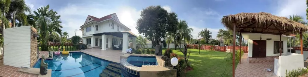 TROPICAL SEAVIEW PRANBURI  : 5 bed pool villa