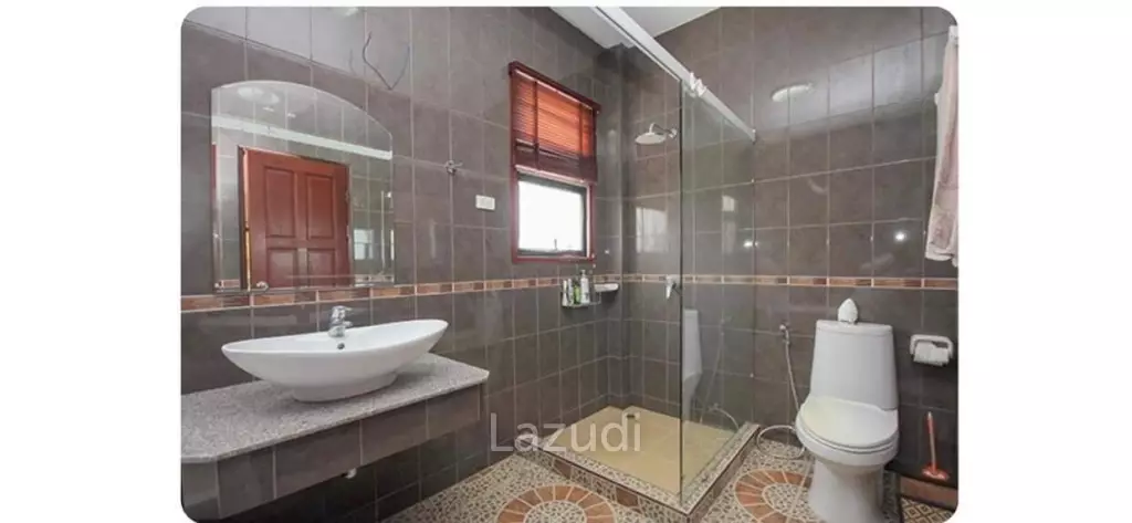TROPICAL SEAVIEW PRANBURI  : 5 bed pool villa