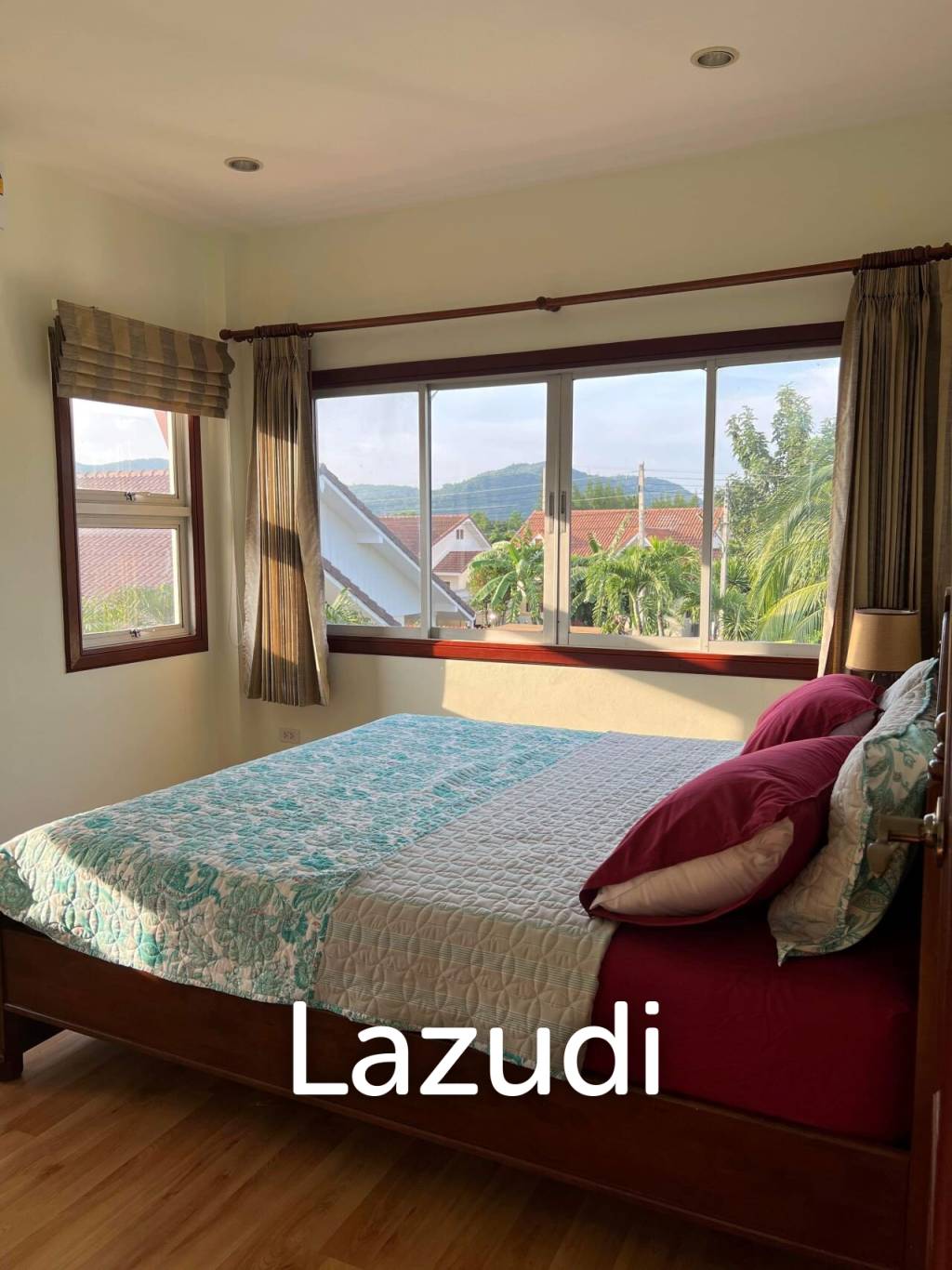 Вилла 1,200 кв.м. 5 Кровать 4 Ванна