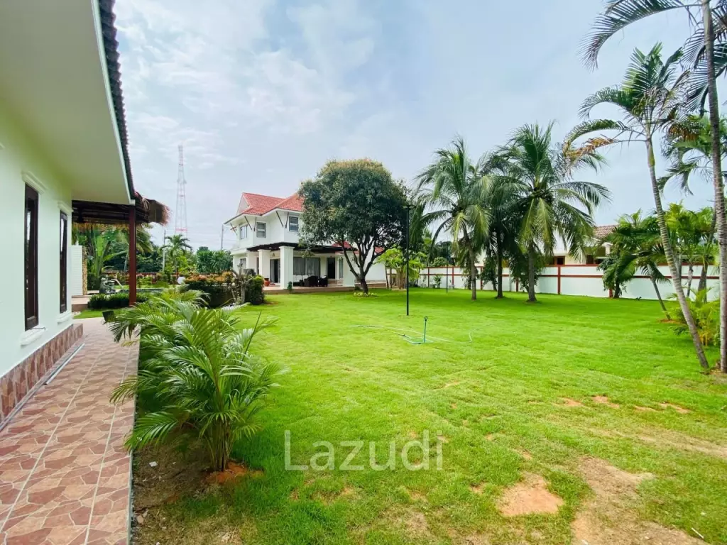 TROPICAL SEAVIEW PRANBURI  : 5 bed pool villa