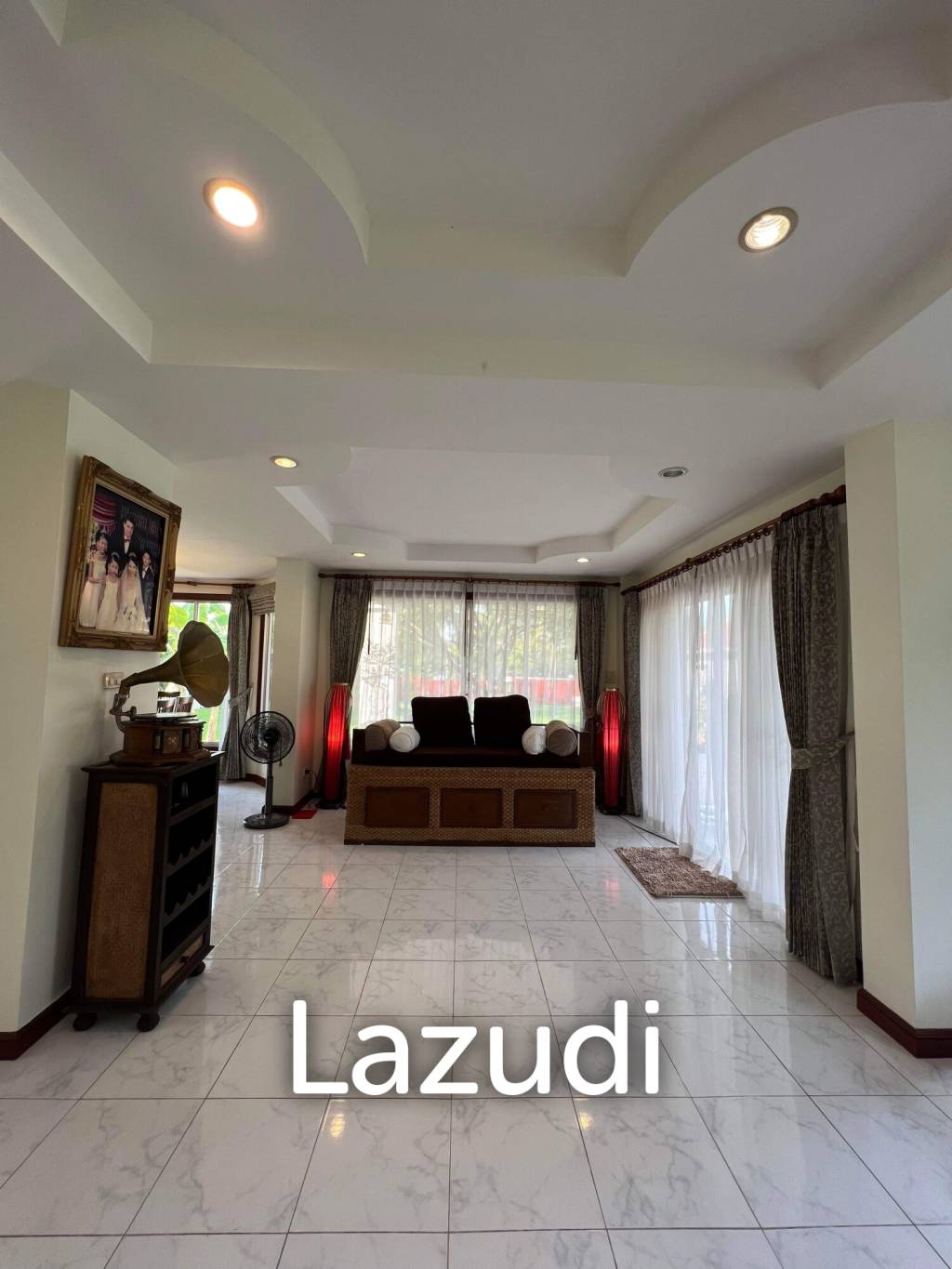 Вилла 1,200 кв.м. 5 Кровать 4 Ванна