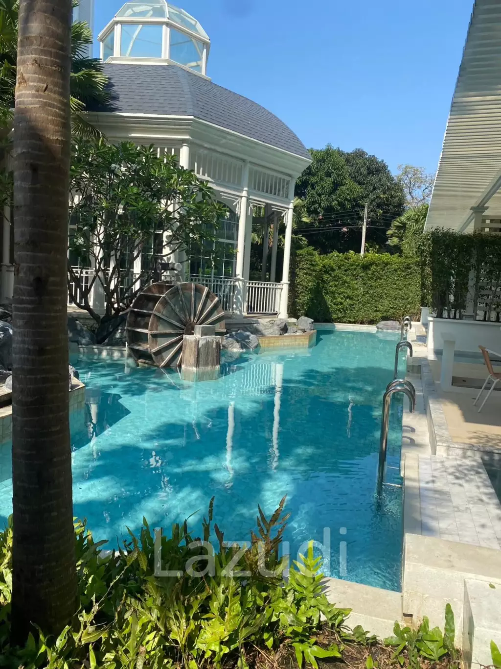 For Sale Grand Florida beach front condo