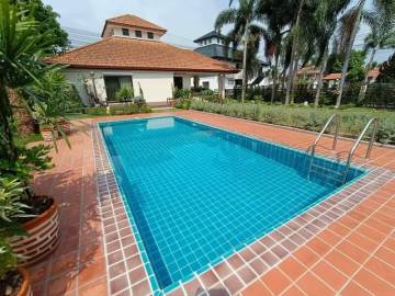 3 Bedrooms 3 Bathrooms 220 Sqm. Soi Siam Country Club.