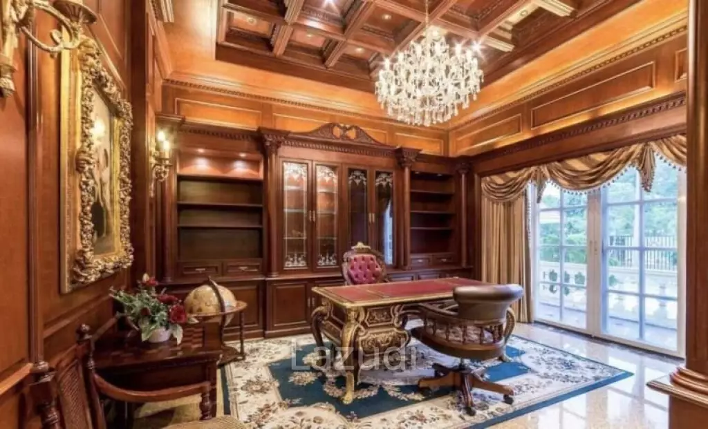 7 Bed 8 Bath 1,742 SQ.M House near Motor Way 7.
