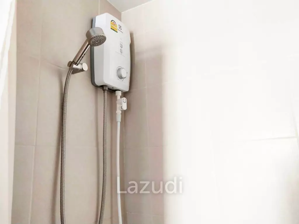 BAAN PEANG PLOEN : Studio room condo near the beach
