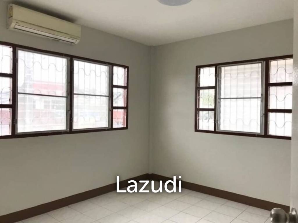 2 Bedrooms 3 Bathroom 180 Sqm. Noenplubwan.