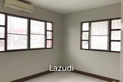 2 Bedrooms 3 Bathroom 180 Sqm. Noenplubwan.