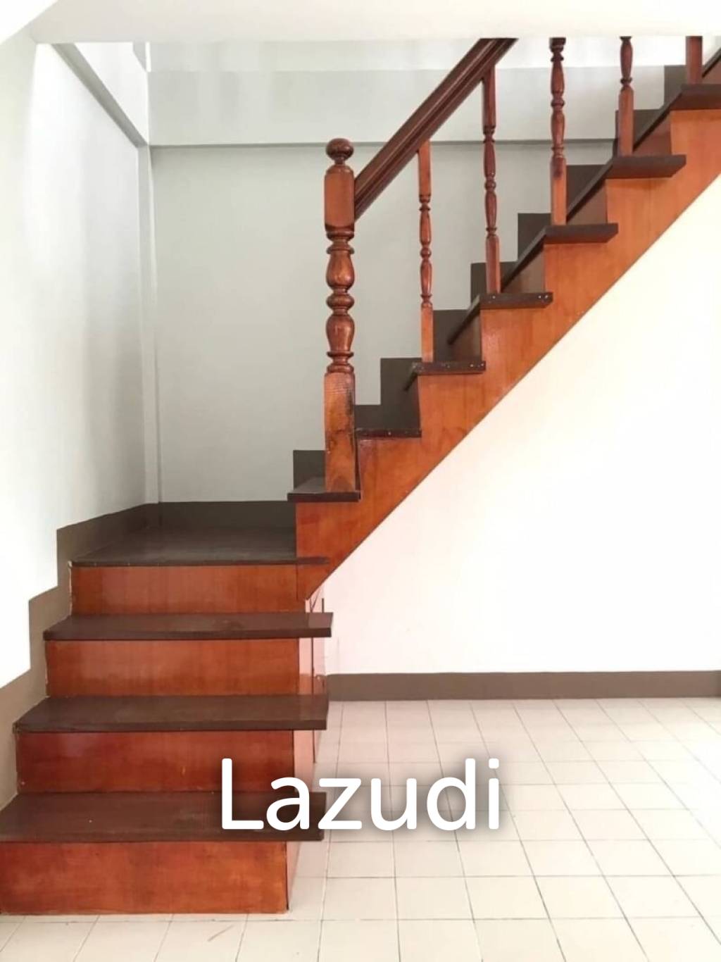 2 Bedrooms 3 Bathroom 180 Sqm. Noenplubwan.