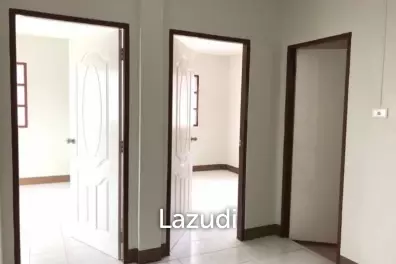 2 Bedrooms 3 Bathroom 180 Sqm. Noenplubwan.