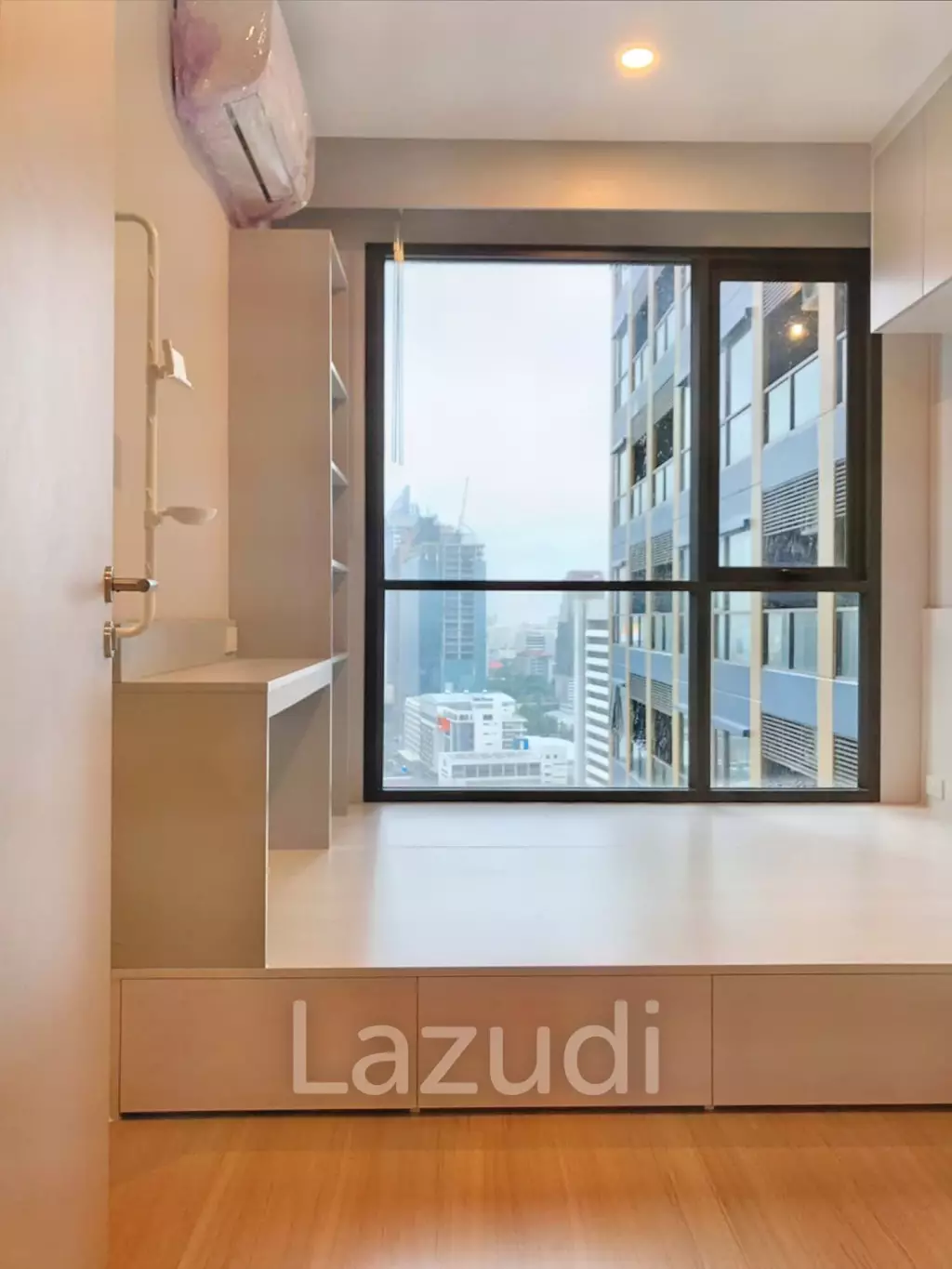 2 Bed 41 SQ.M Lumpini Suite Phetchaburi-Makkasan