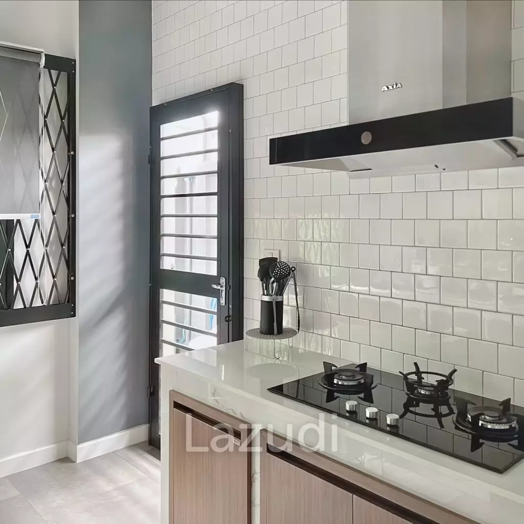 4 Bed 238 SQ.M House For Sale at Sukhumvit 65