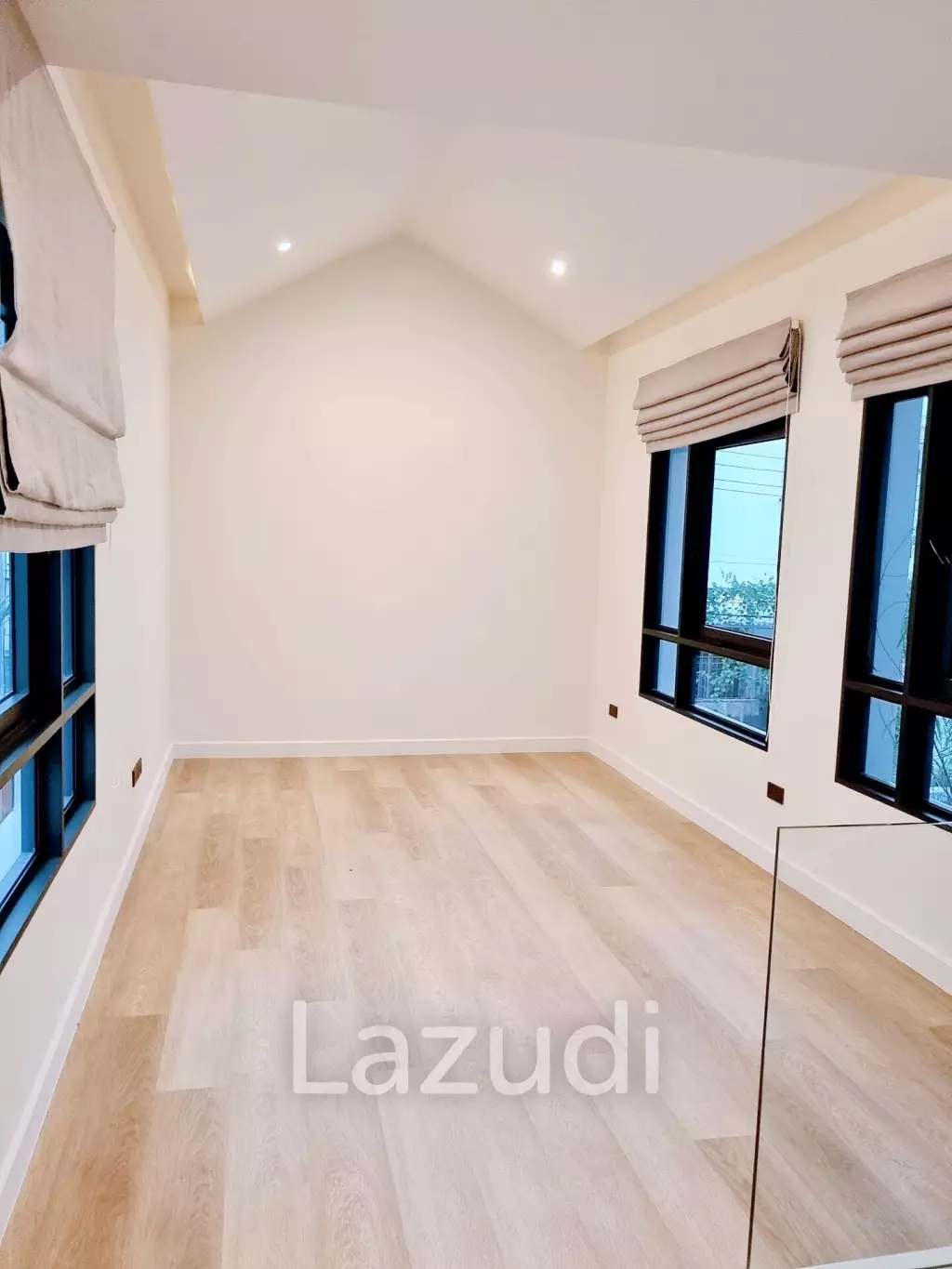 3 Bed 350 SQ.M House In Soi Pridi Banomyong 14