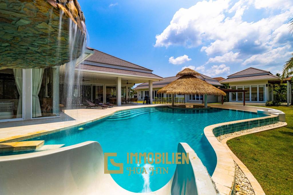 Woodlands: Luxury 7 Bedroom Pool Villa for Sale