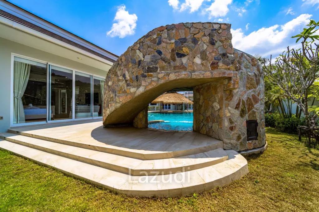 Woodlands: Luxury 7 Bedroom Pool Villa for Sale