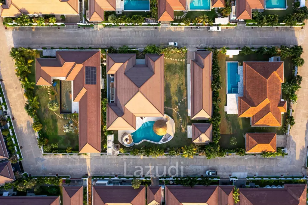 Woodlands: Luxury 7 Bedroom Pool Villa for Sale