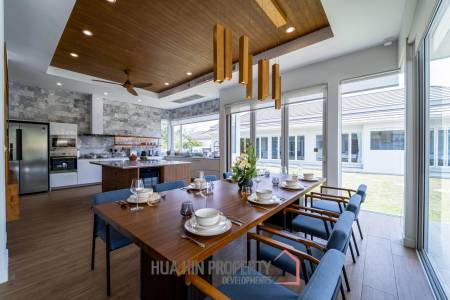 Woodlands: Luxury 7 Bedroom Pool Villa for Sale