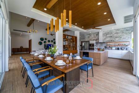 Woodlands: Luxury 7 Bedroom Pool Villa for Sale
