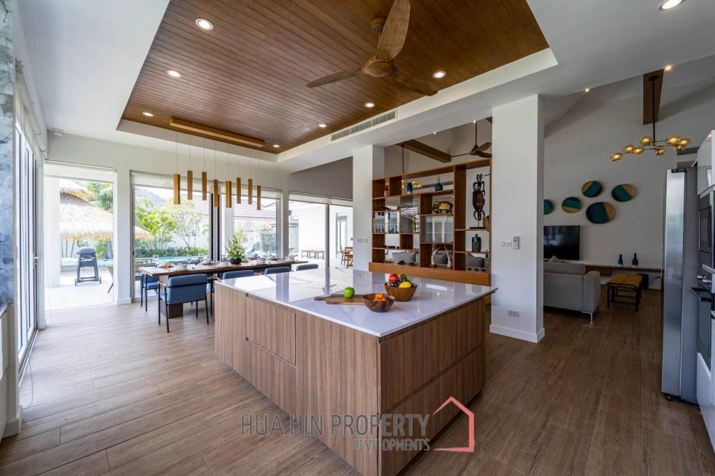 Woodlands: Luxury 7 Bedroom Pool Villa for Sale
