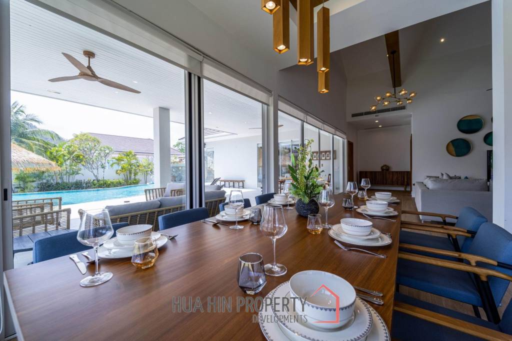 Woodlands: Luxury 7 Bedroom Pool Villa for Sale