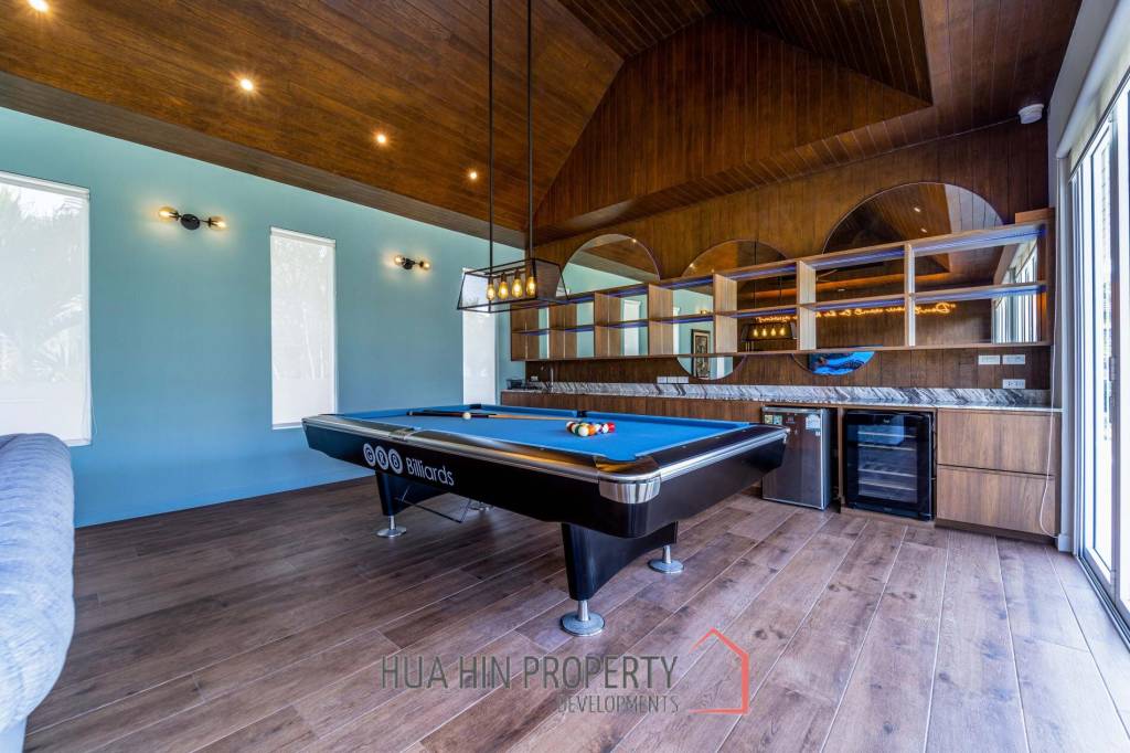 Woodlands: Luxury 7 Bedroom Pool Villa for Sale
