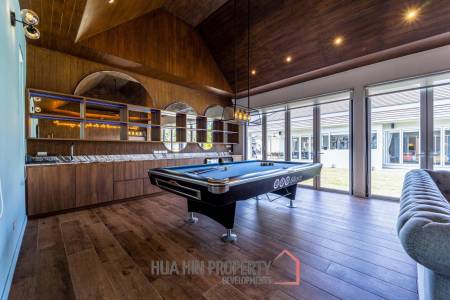 Woodlands: Luxury 7 Bedroom Pool Villa for Sale