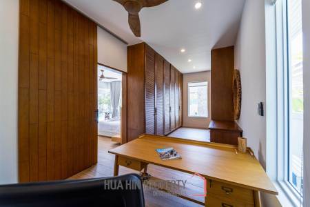 Woodlands: Luxury 7 Bedroom Pool Villa for Sale