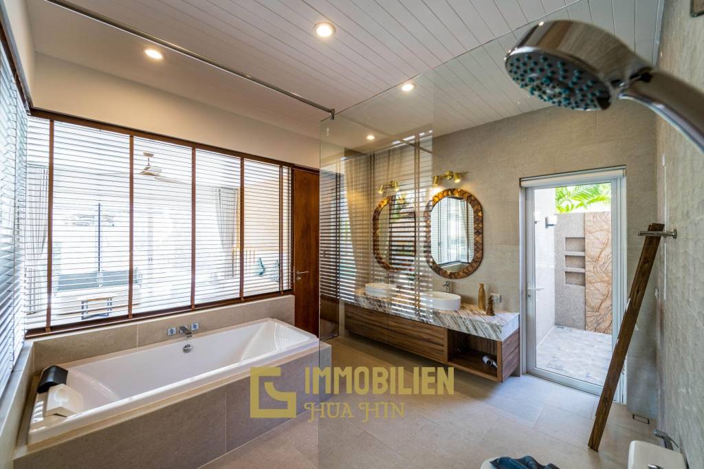 1,600 m² 7 Chambre 7 Salle de bain Villa Pour Vente